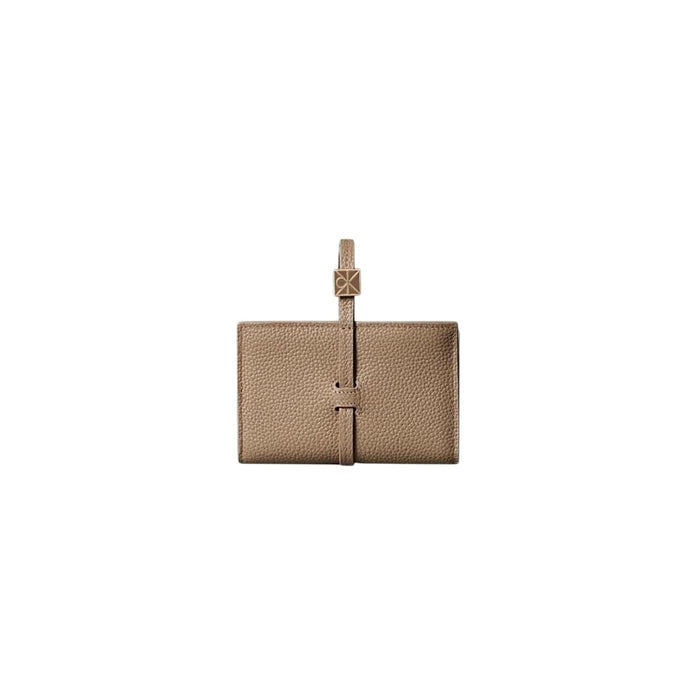 Calvin Klein  Women Wallet