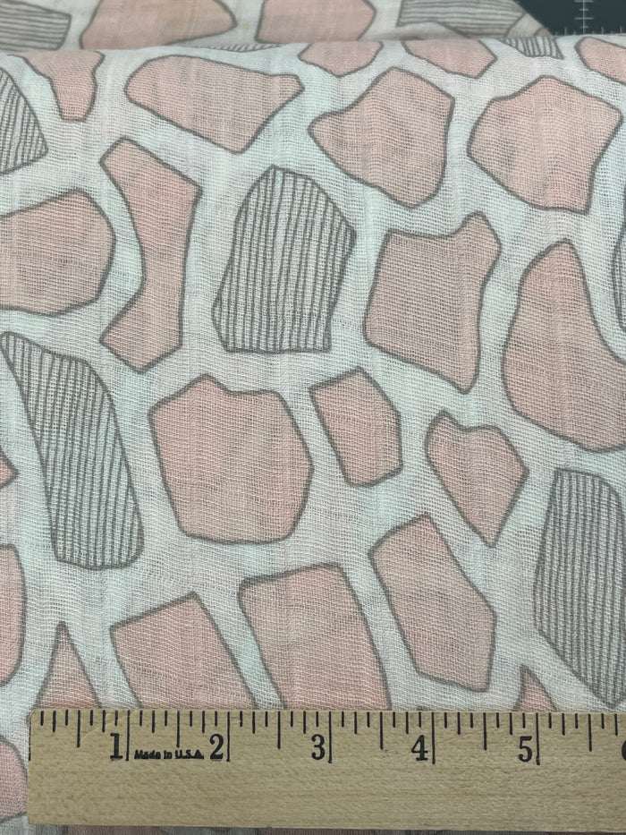 Double Gauze-Giraffe Spots (Pink)