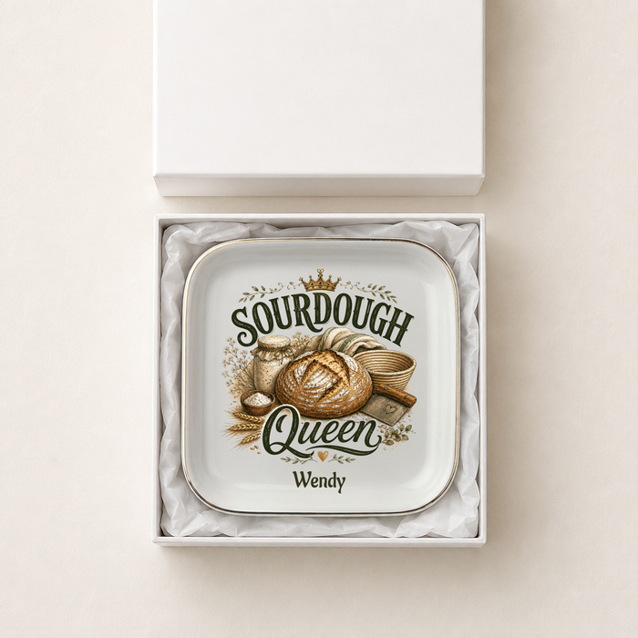 Sourdough Queen Jewelry Dish, Personalized Bread Baker Ring Dish, Ceramic Kitchen Decor, Sourdough Baking Gift