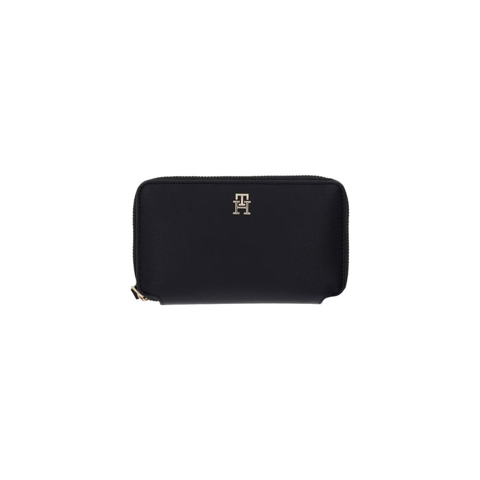 Tommy Hilfiger  Women Wallet